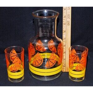 Vintage Libbey of Canada 1.5 Qt. Juice Carafe and 2 Juice Glasses Great Find!